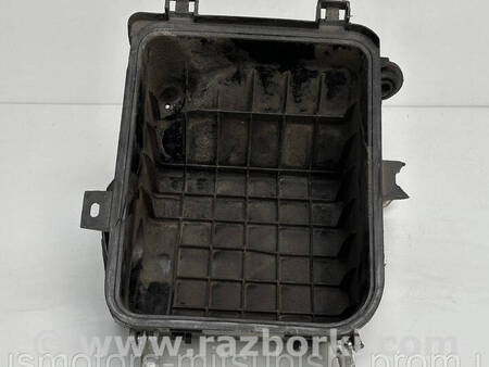 ФОТО Корпус повітряного фільтра для Mitsubishi Grandis Коломия