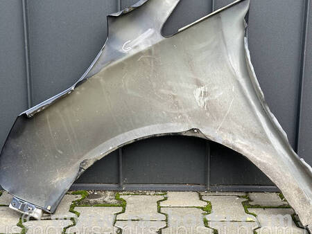 ФОТО Крило переднє праве для Mitsubishi Grandis Коломия