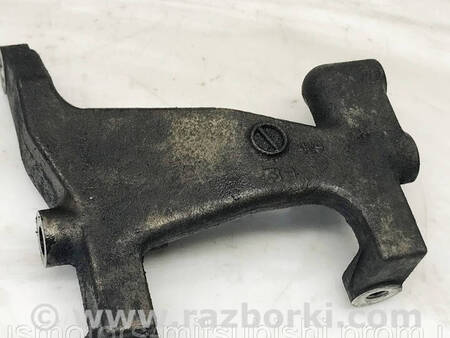 ФОТО Кронштейн передньої кришки двигуна для Mitsubishi Pajero Wagon 3 Коломия