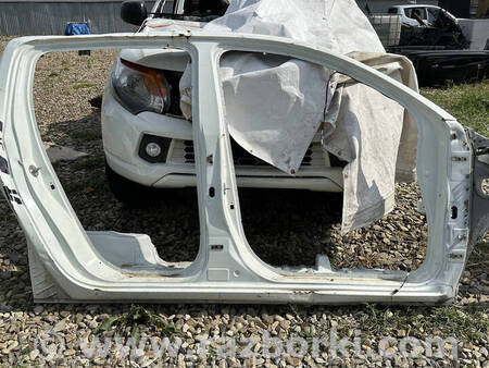 ФОТО Кузов права сторона для Mitsubishi L200 (06-14) Коломия