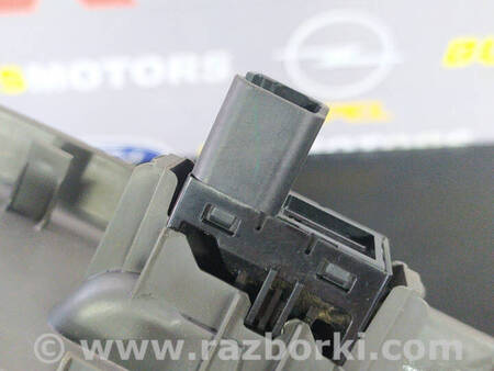 ФОТО Накладка дверей Корпус кнопки для Mitsubishi L200 (06-14) Коломия