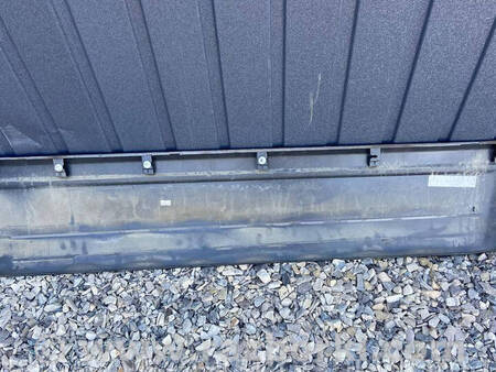 ФОТО Накладка дверей передня права для Mitsubishi Pajero Wagon 3 Коломия