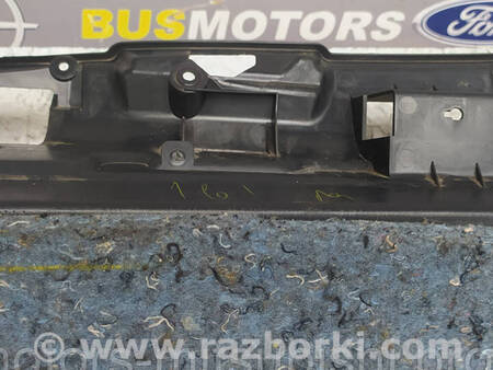 ФОТО Накладка корпусу бардачка передня для Mitsubishi L200 (06-14) Коломия