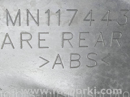 ФОТО Накладка крила заднього ліва для Mitsubishi L200 (06-14) Коломия