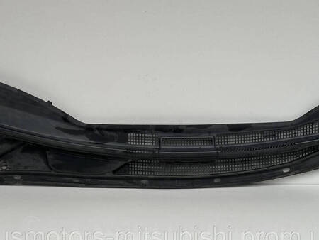 ФОТО Накладка під лобове скло для Mitsubishi Grandis Коломия