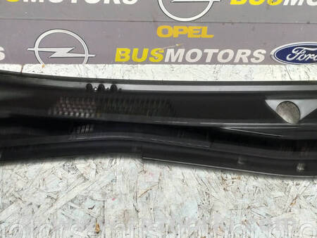 ФОТО Накладка під лобове скло для Mitsubishi L200 (06-14) Коломия