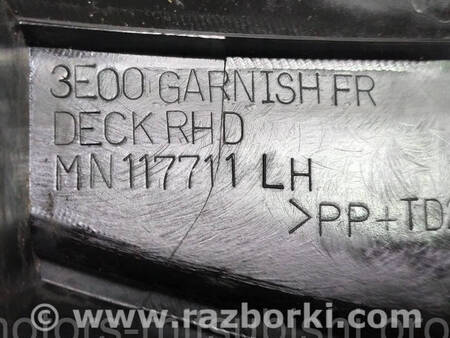 ФОТО Накладка під лобове скло для Mitsubishi L200 (06-14) Коломия