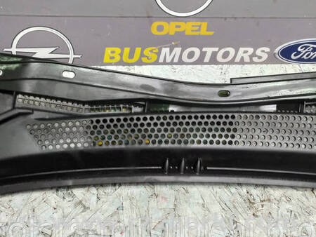 ФОТО Накладка під лобове скло для Mitsubishi L200 (06-14) Коломия