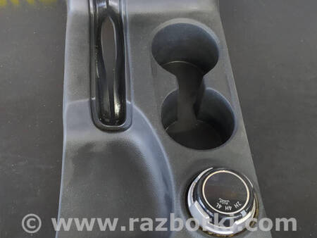 ФОТО Накладка підстаканника на центральну для Mitsubishi L200 (06-14) Коломия