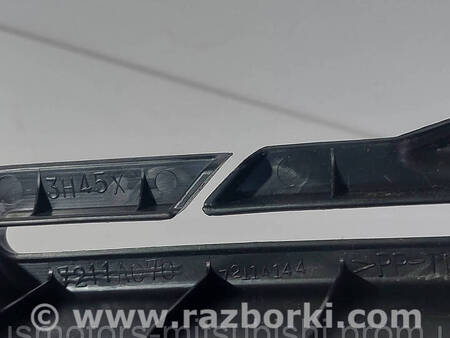 ФОТО Накладка середньої стійки права для Mitsubishi ASX Коломия