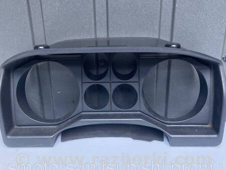 ФОТО Накладка торпедо панелі приладів для Mitsubishi Pajero Wagon 3 Коломия