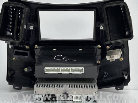 ФОТО Накладка торпедо центральна для Mitsubishi Grandis Коломия