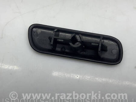 ФОТО Накладка форсунки омивача фари для Mitsubishi Pajero Wagon 4 Коломия