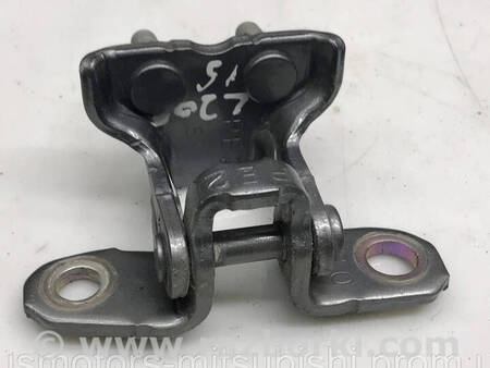 ФОТО Обмежувач двері задньої правої для Mitsubishi L200 (06-14) Коломия