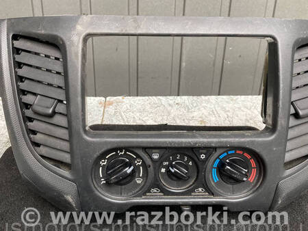 ФОТО Панель управління клімат контролем для Mitsubishi L200 (06-14) Коломия