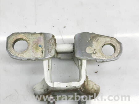 ФОТО Петля дверей задньої лівої для Mitsubishi L200 (06-14) Коломия