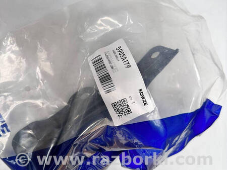 ФОТО Петля капота права для Mitsubishi L200 (06-14) Коломия