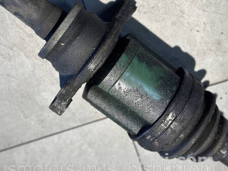 ФОТО Піввісь передня права привід для Mitsubishi Grandis Коломия