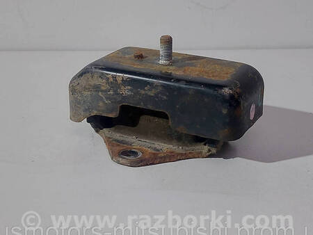 ФОТО Подушка кріплення двигуна ліва для Mitsubishi L200 (06-14) Коломия