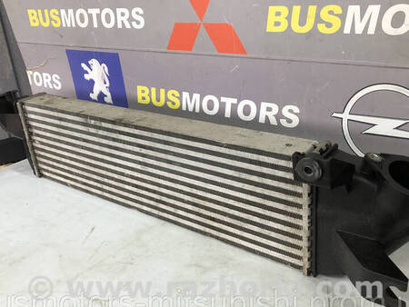ФОТО Радиатор інтеркулера для Mitsubishi L200 (06-14) Коломия