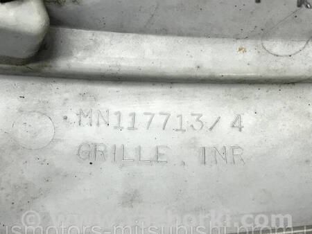 ФОТО Решітка радіатора для Mitsubishi Pajero Wagon 3 Коломия