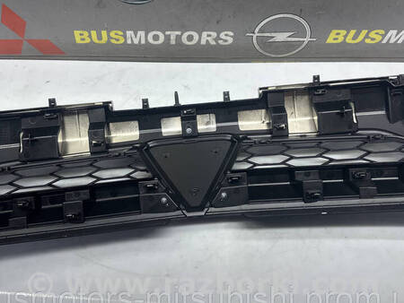 ФОТО Решітка радіатора для Mitsubishi L200 (06-14) Коломия