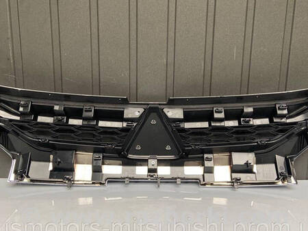 ФОТО Решітка радіатора для Mitsubishi L200 (06-14) Коломия