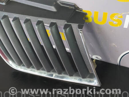 ФОТО Решітка радіатора ліва для Mitsubishi L200 (06-14) Коломия