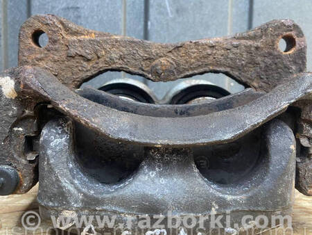 ФОТО Супорт гальмівний передній правий для Mitsubishi Pajero Wagon 3 Коломия