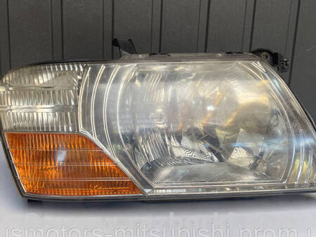 ФОТО Фара передня права для Mitsubishi Pajero Wagon 3 Коломия
