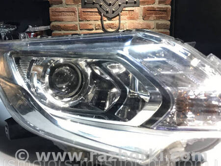 ФОТО Фара передня права ксенон для Mitsubishi L200 (06-14) Коломия