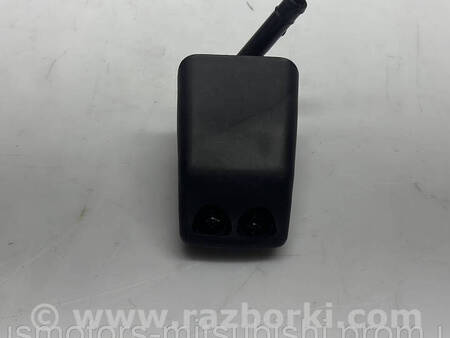 ФОТО Форсунка омивача фари передньої для Mitsubishi Pajero Wagon 3 Коломия