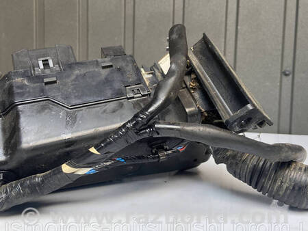 ФОТО Блок запобіжників для Mitsubishi Lancer X 10 (08-17) Коломия