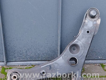 ФОТО Важіль передньої підвіски нижній для Mitsubishi Outlander Коломия