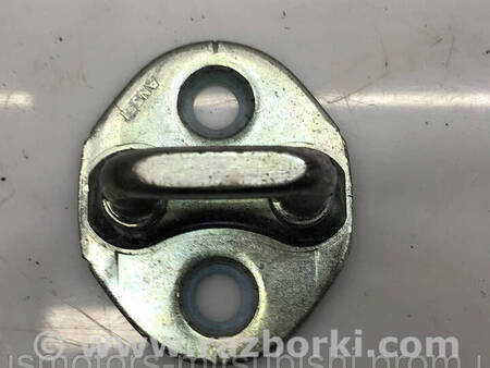 ФОТО Відповідна частина замку двері для Mitsubishi Pajero Sport III Коломия