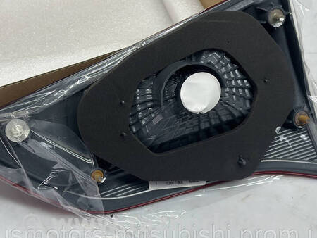 ФОТО Задня ліва лампа для Mitsubishi Pajero Sport II Коломия