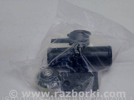 ФОТО Заливна горловина системи охолодження для Mitsubishi Outlander GF (2012-) Коломия