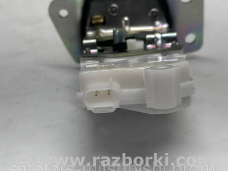 ФОТО Замок крышки багажника для Mitsubishi Pajero Sport II Коломия