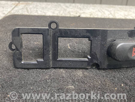 ФОТО Кнопка аварійної сигналізації для Mitsubishi Pajero Sport Коломия