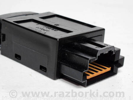 ФОТО Кнопка парктроника для Mitsubishi Outlander GF (2012-) Коломия