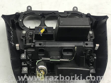 ФОТО Кришка кпп накладка центральна для Mitsubishi Lancer X 10 (08-17) Коломия