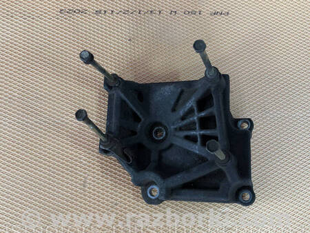 ФОТО Кронштейн компресора кондиціонера для Mitsubishi Outlander Коломия