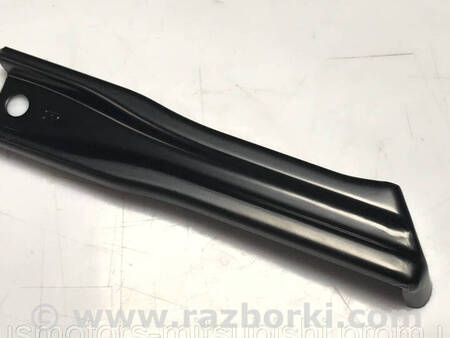 ФОТО Кронштейн переднього бампера правий для Mitsubishi Pajero Sport III Коломия