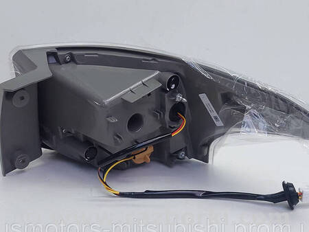 ФОТО Ліхтар задній лівий для Mitsubishi Outlander GF (2012-) Коломия