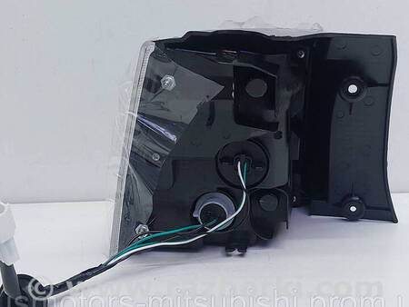 ФОТО Ліхтар задній правий для Mitsubishi Outlander GF (2012-) Коломия