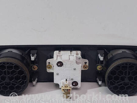 ФОТО Накладка декоративна торпеди для Mitsubishi Outlander Коломия