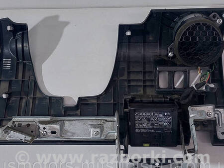 ФОТО Накладка під кермом для Mitsubishi Outlander Коломия