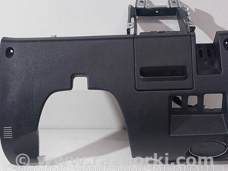 ФОТО Накладка під кермом для Mitsubishi Outlander Коломия