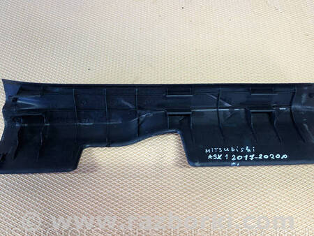 ФОТО Накладка порога передня права для Mitsubishi Outlander GF (2012-) Коломия