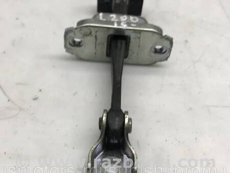 ФОТО Обмежувач дверей задньої правої для Mitsubishi Pajero Sport III Коломия